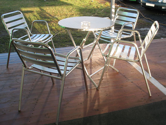Aluminium sales garden chairs